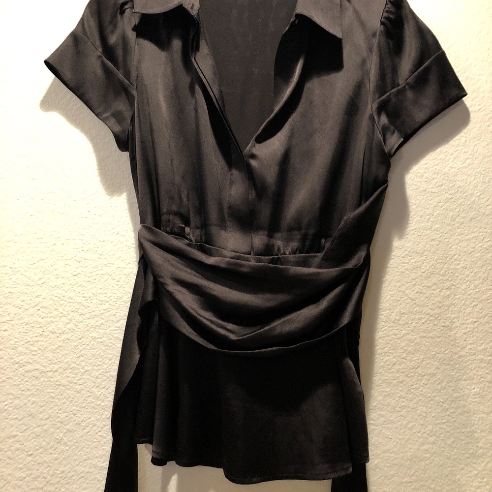 🛍🛍SOLD🛍🛍 BCBGMaxAzria Black Short Sleeve top